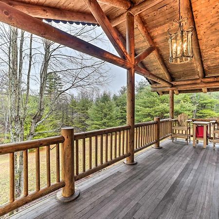 Spacious Cabin With Decks Near Saratoga Springs Middle Grove Extérieur photo