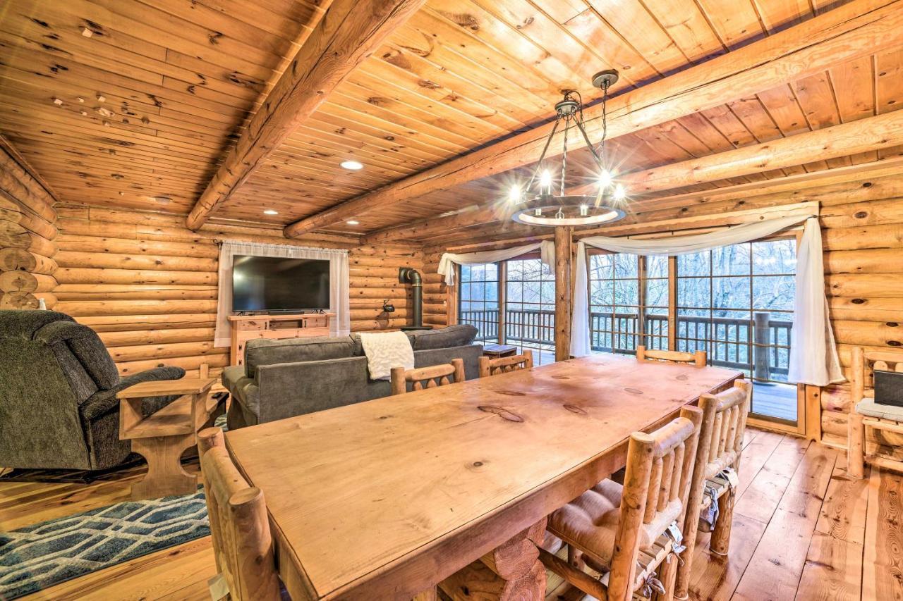 Spacious Cabin With Decks Near Saratoga Springs Middle Grove Extérieur photo