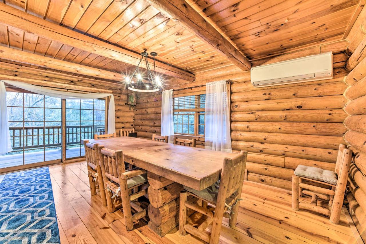 Spacious Cabin With Decks Near Saratoga Springs Middle Grove Extérieur photo